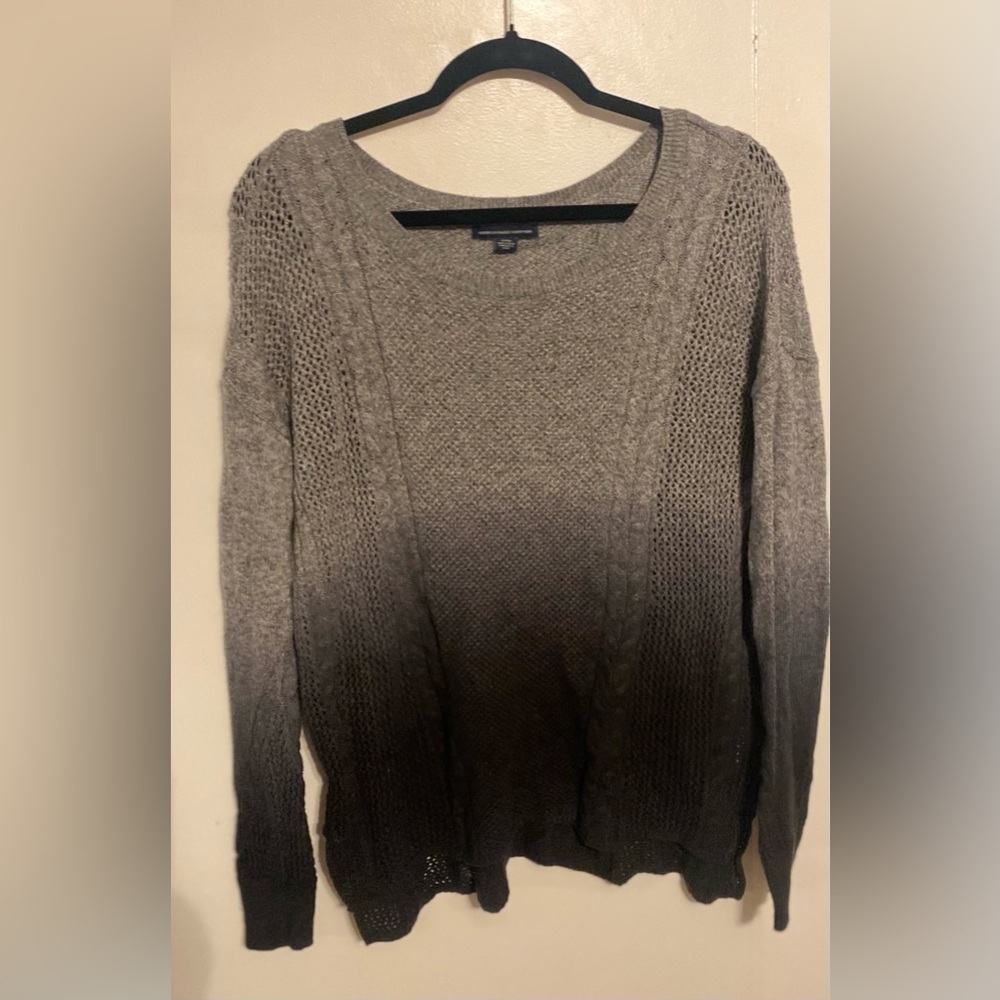 American Eagle Women’s Lightweight Ombré Sweater, Small